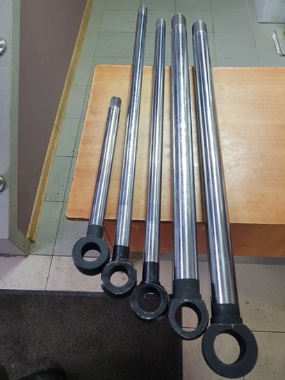 Шток гидроцилиндра челюсти длинный (40х500 мм) | 590/40111 | Spare Parts
