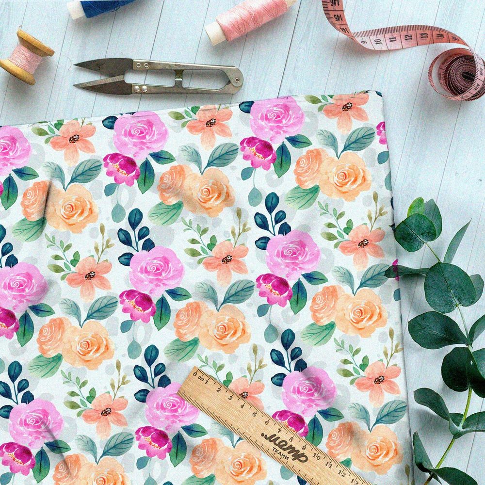 Ткань атлас мелкие пастельные розы и листва