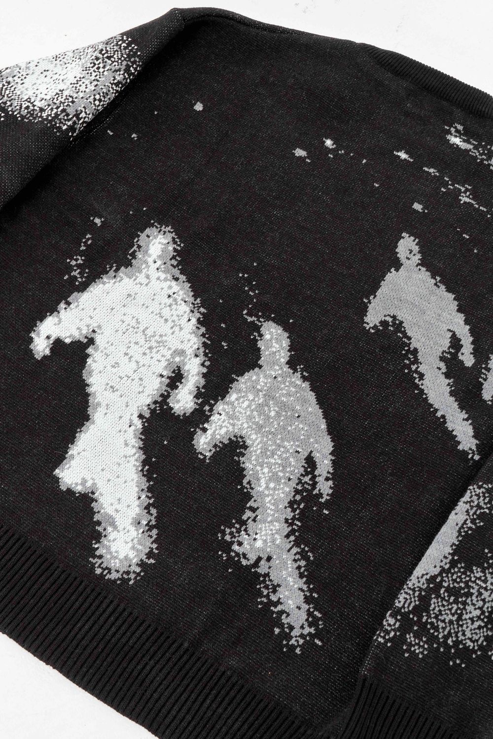 Свитер Ascension Rising angel черный