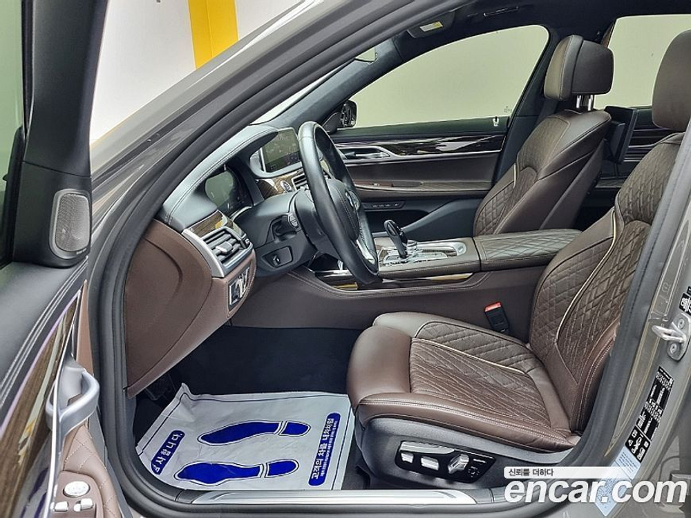 BMW 7 Series (G11) 740Ld xDrive Design Pure Excellence (06.2020)