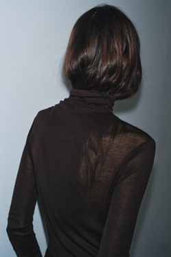 ZARA ФУТБОЛКА ИЗ ХЛОПКА SUPIMA®, КОРИЧНЕВЫЙ