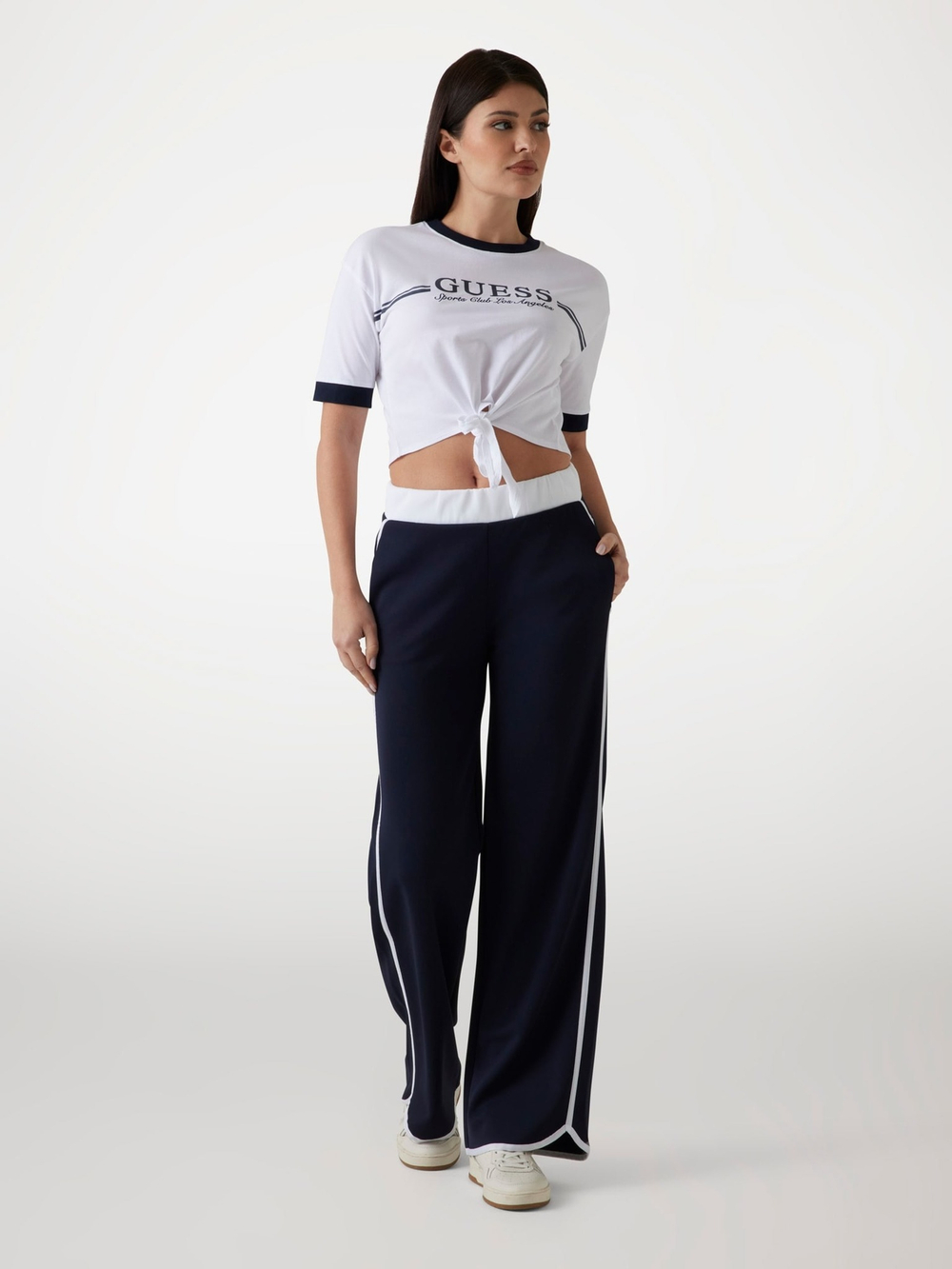 Футболка женская GUESS