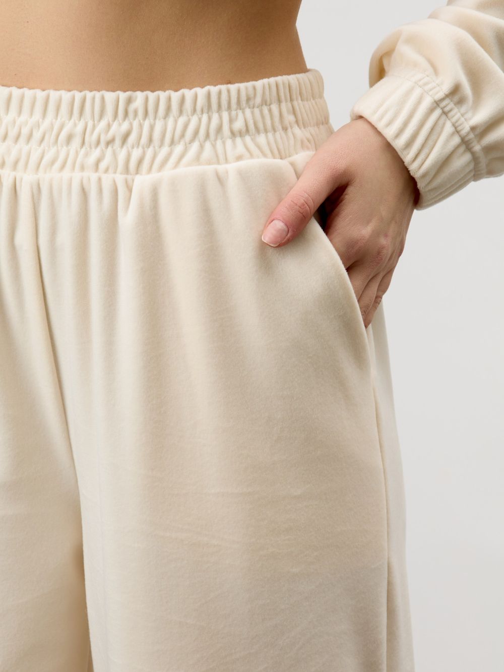 Костюм Альба Виотекс МОЛОЧНЫЙ