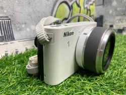 Nikon 1 J2 Kit 11-27.5mm 3.5-5.6