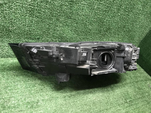 Фара правая Audi Q7 2 (2015-2019) LED