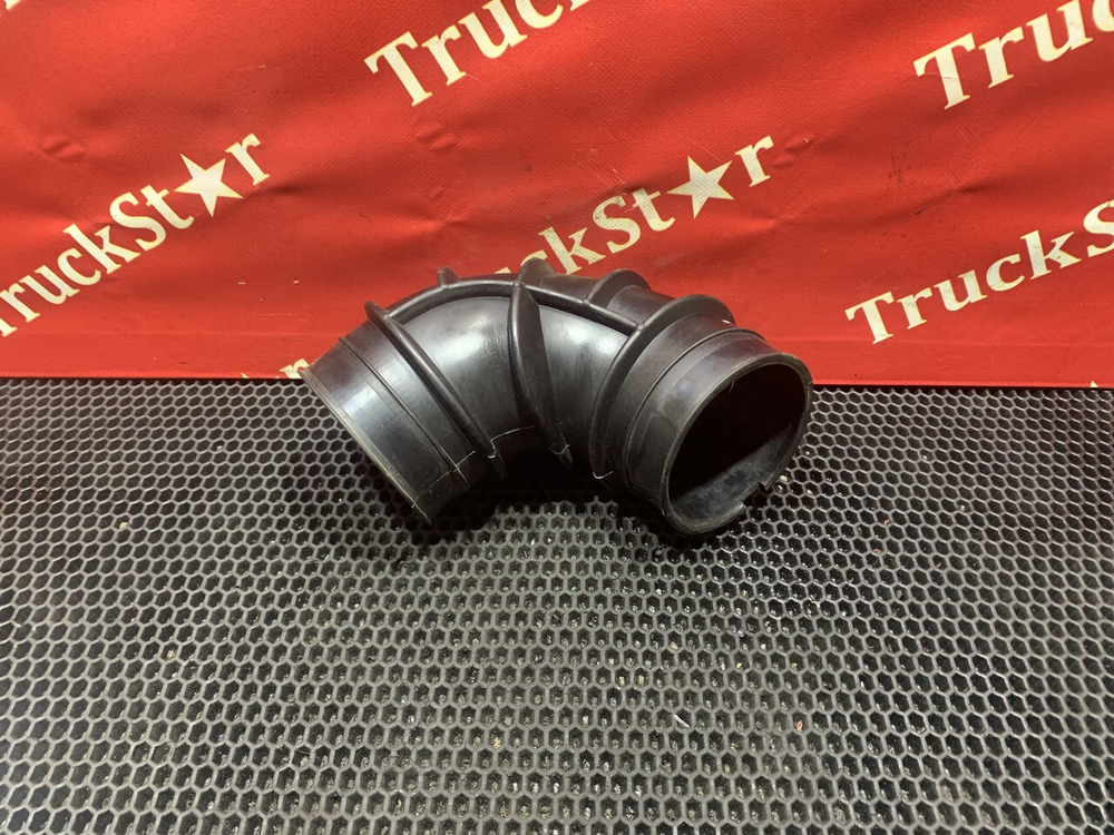 Патрубок воздушного фильтра 2023г