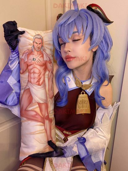 Мини дакимакура Геральт из Ведьмак арт. M0377, 60х20 см