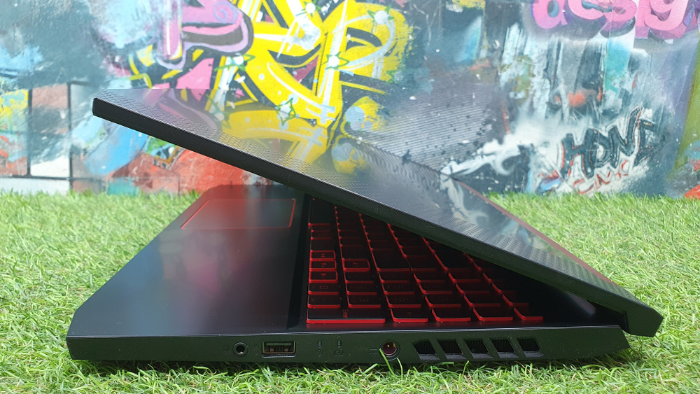 Игровой Acer i5-8/8 Gb/GTX 1050 3 Gb/FHD