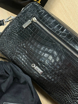 Клатч Zilli из кожи крокодила