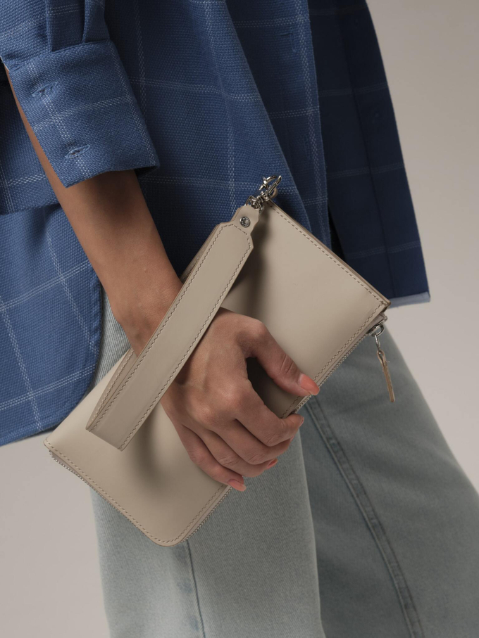 Клатч кожаный бежевый
