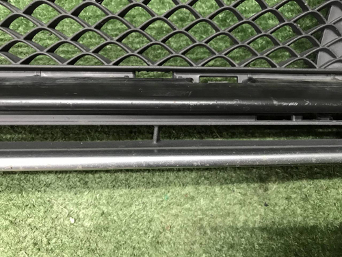 Решетка переднего бампера Mercedes C w205 (18-23)