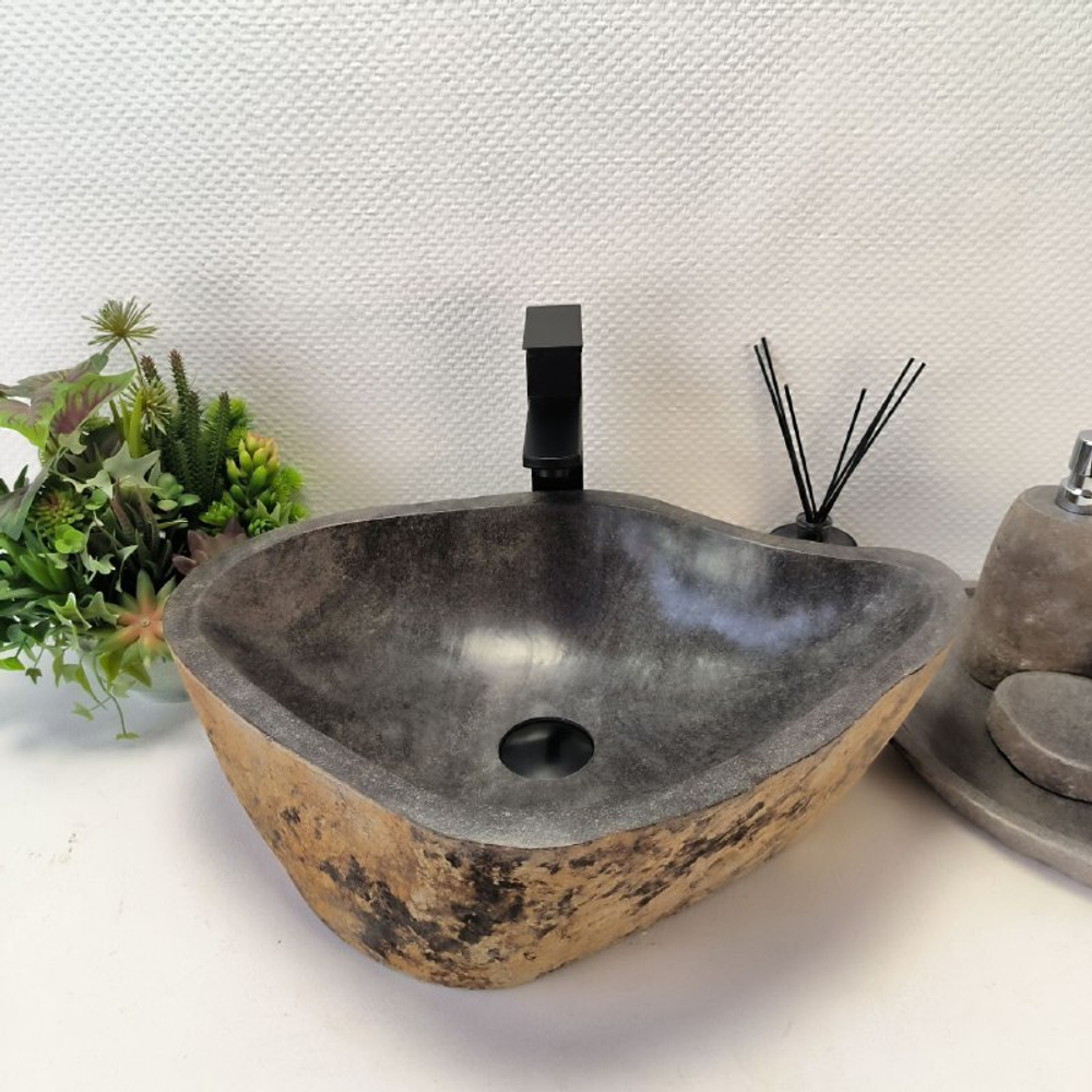 Раковина из речного камня RS63455 (53*39*16) 0122