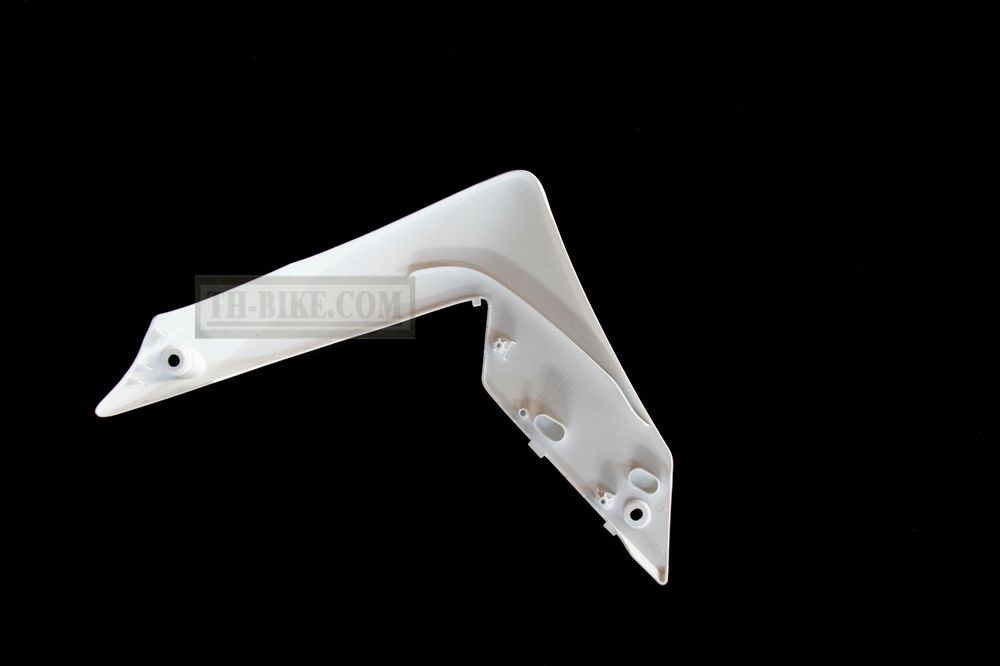 19040-KZZ-900ZC, 19090-KZZ-900ZC. SHROUD RAD., L. FR. NH196 White