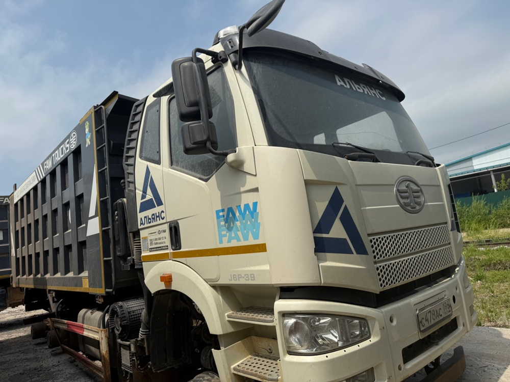 FAW J6 6x4 Самосвал J6 (Дизельный, 8,6 л, 390 л.с., МТ)