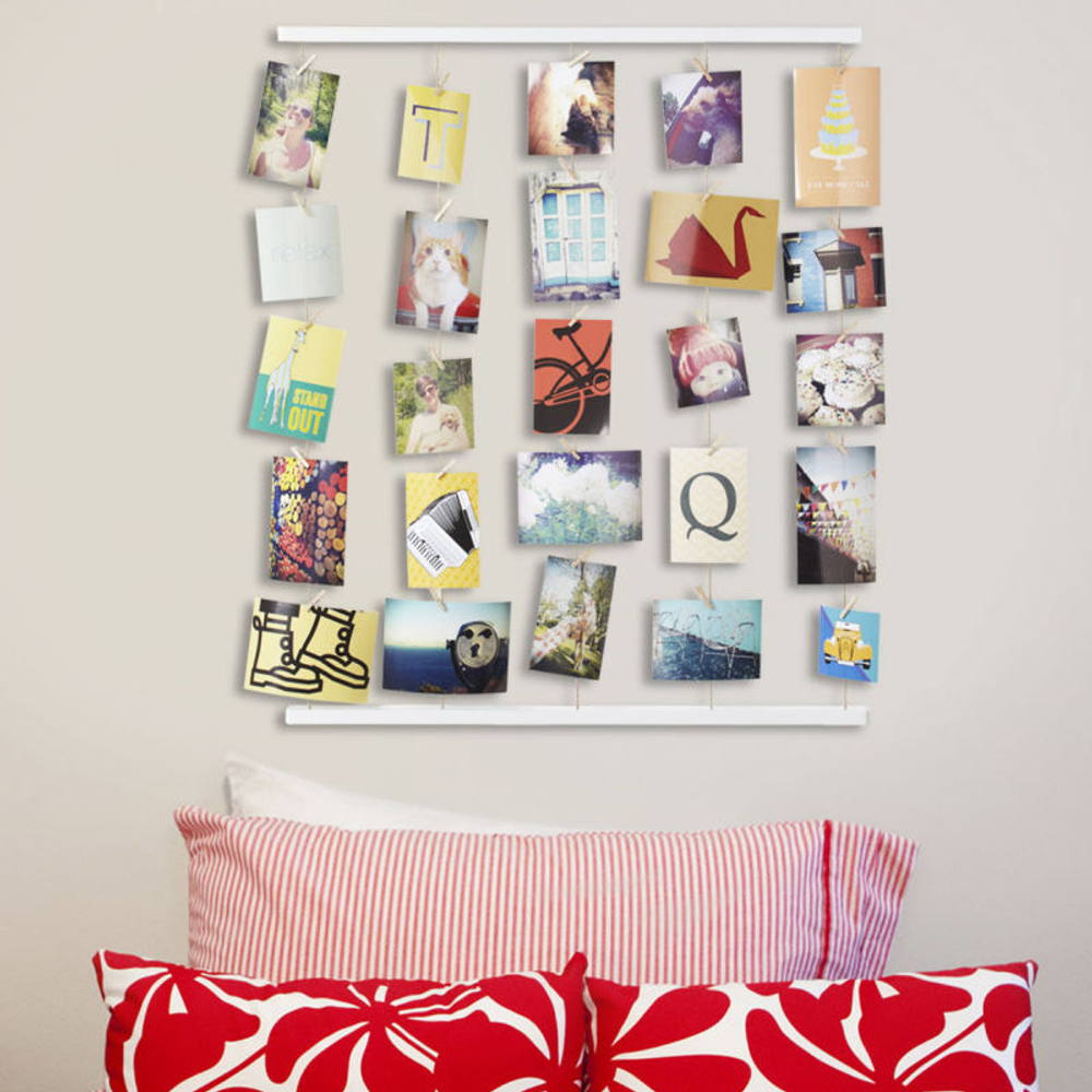 Панно с зажимами для 40 фотографий Hangit белое Umbra