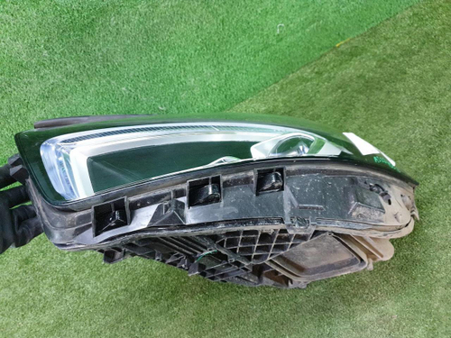 Фара левая Mercedes A W177 (2018-2022) LED