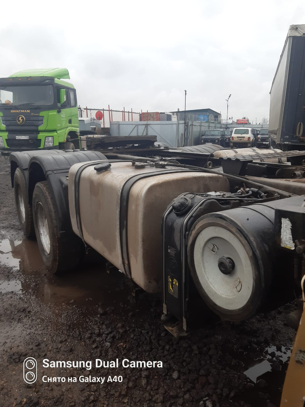 Shacman (Shaanxi) SX* 6x6 Седельный тягач SX42586V385 (Дизельный, 11,6 л, 423 л.с., МТ)