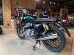 Royal Enfield Interceptor 650 Cali Green (Standard / Single tone)