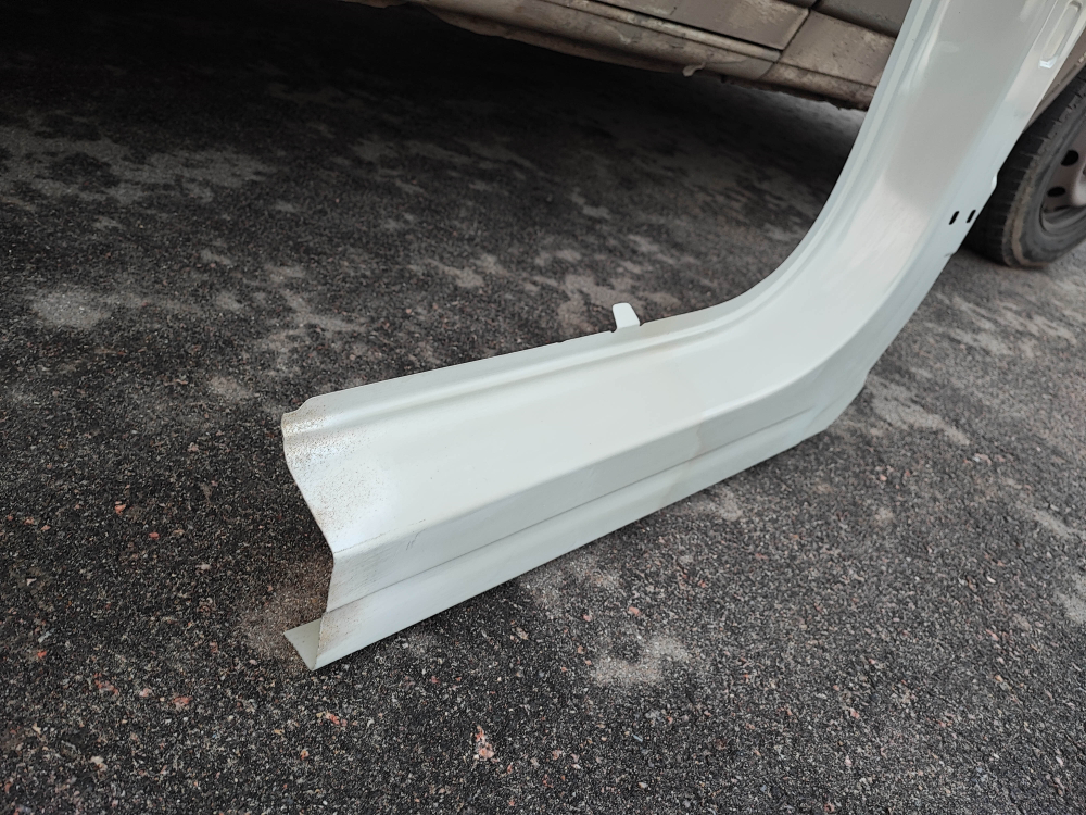 Боковина правая Geely Tugella 19-нв Новая Оригинал 5038074100C15