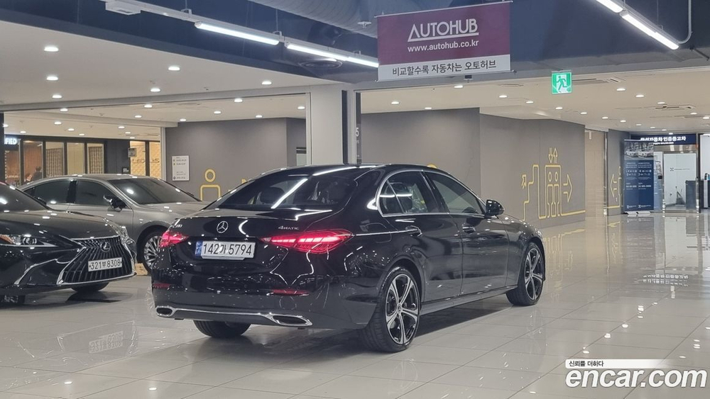 Mercedes-Benz C-Class W206 C300 4MATIC Avangarde (09.2023)