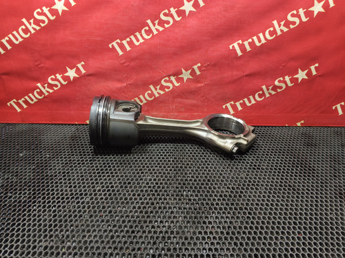 Поршень с шатуном 2020г