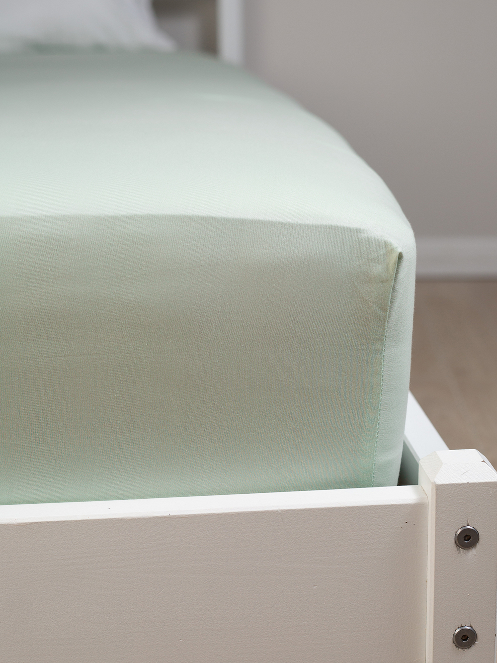 Простынь на резинке сатин фисташковая купить