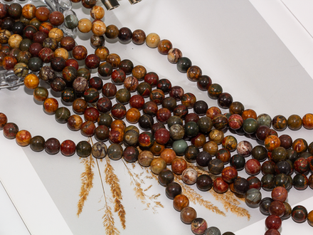 Нить бусин из яшмы 8,5мм