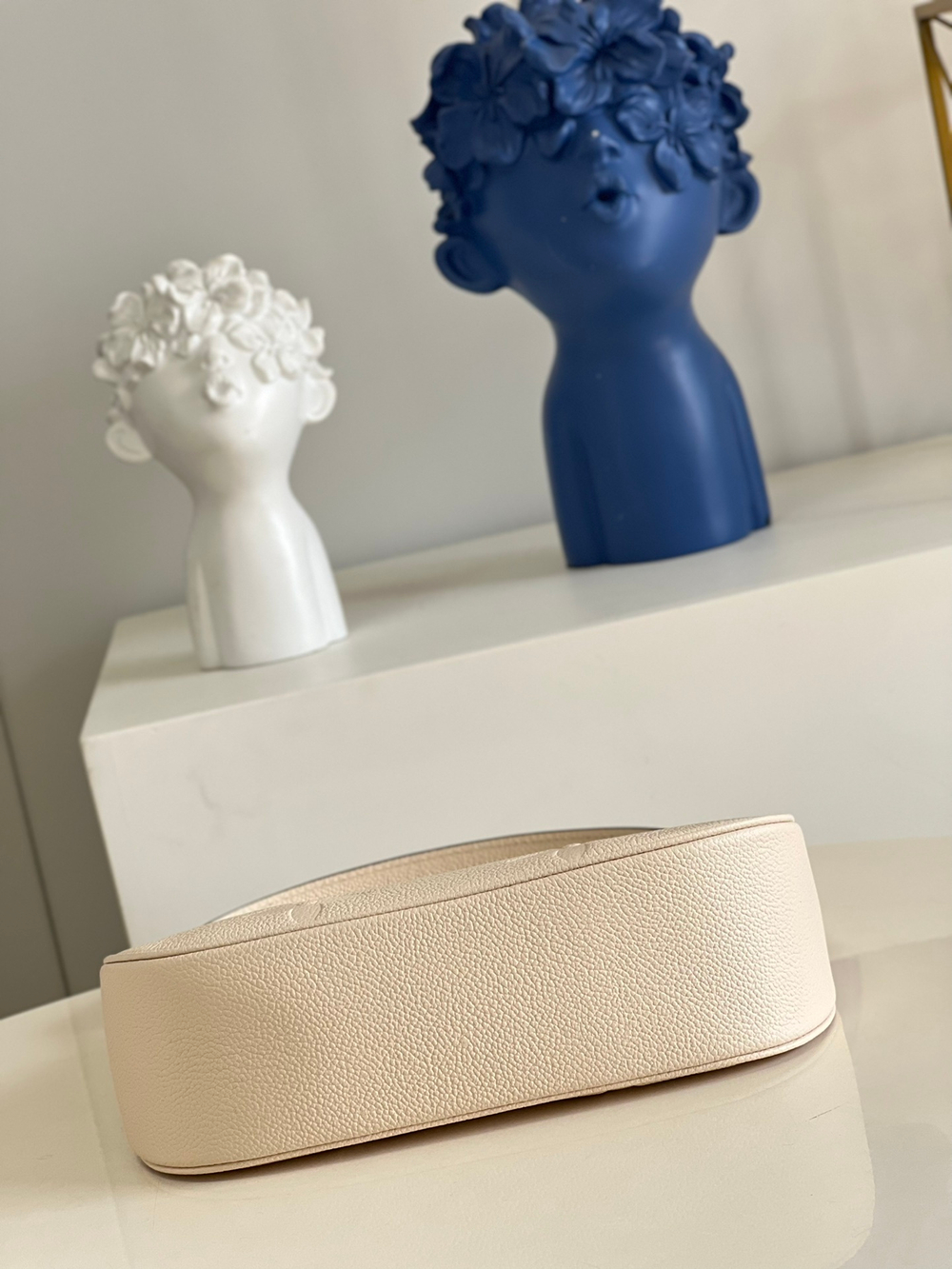 Louis Vuitton Bagatelle BB