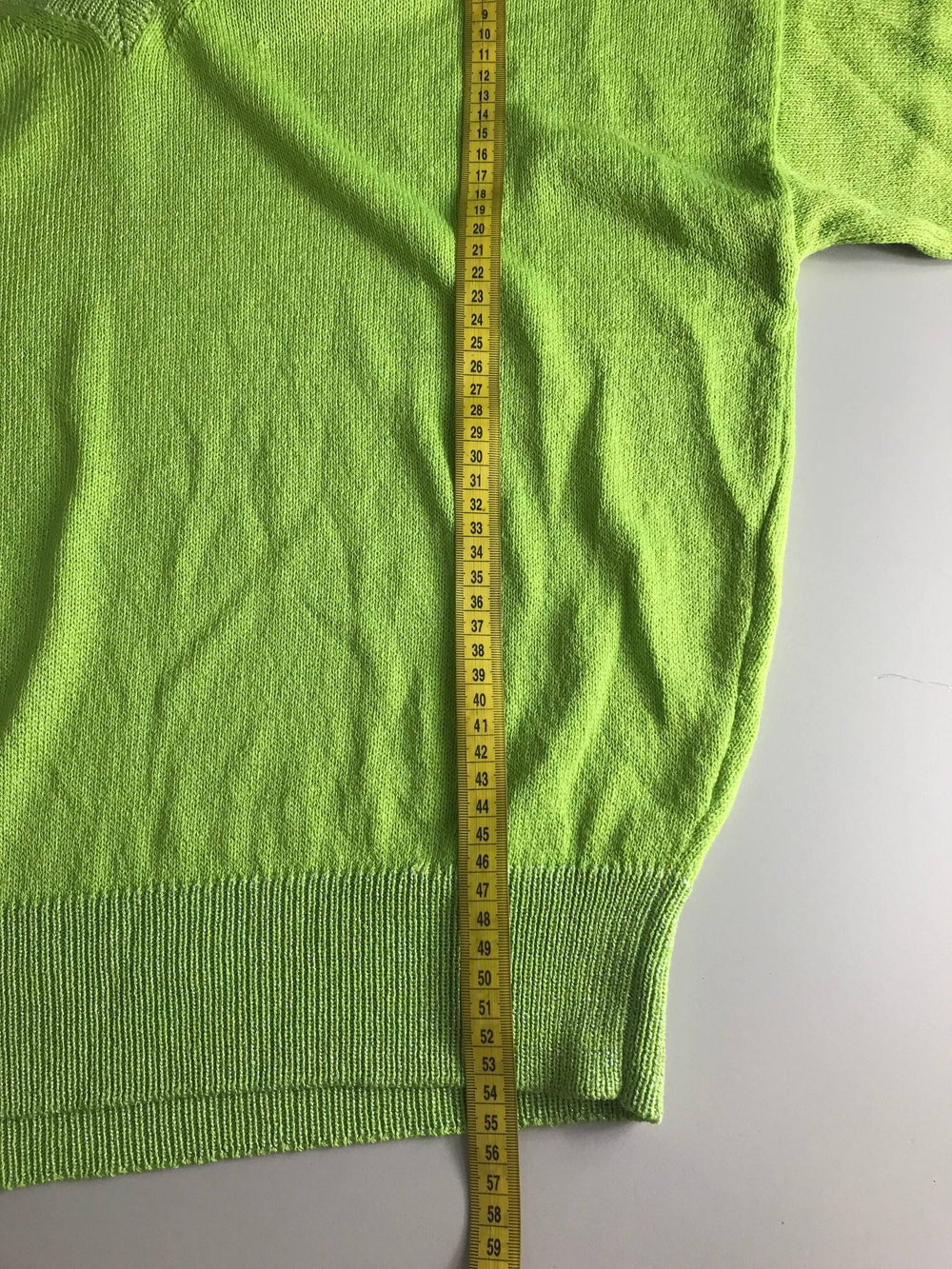 Джемпер цвета сочной травы, визуально на 50/52 размер