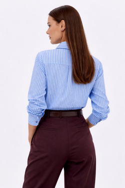 Рубашка с крупным воротником-стойкой