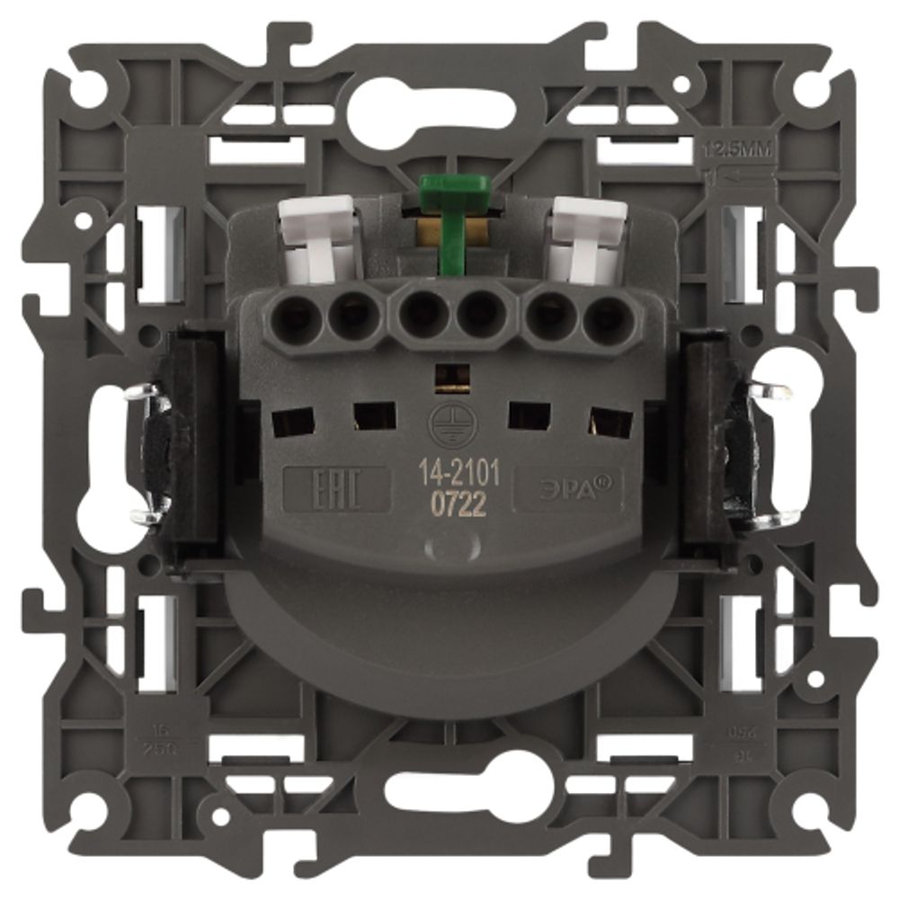 Розетка ЭРА Elegance 14-2101-01 2P+E Schuko 16A-250В IP20 белый