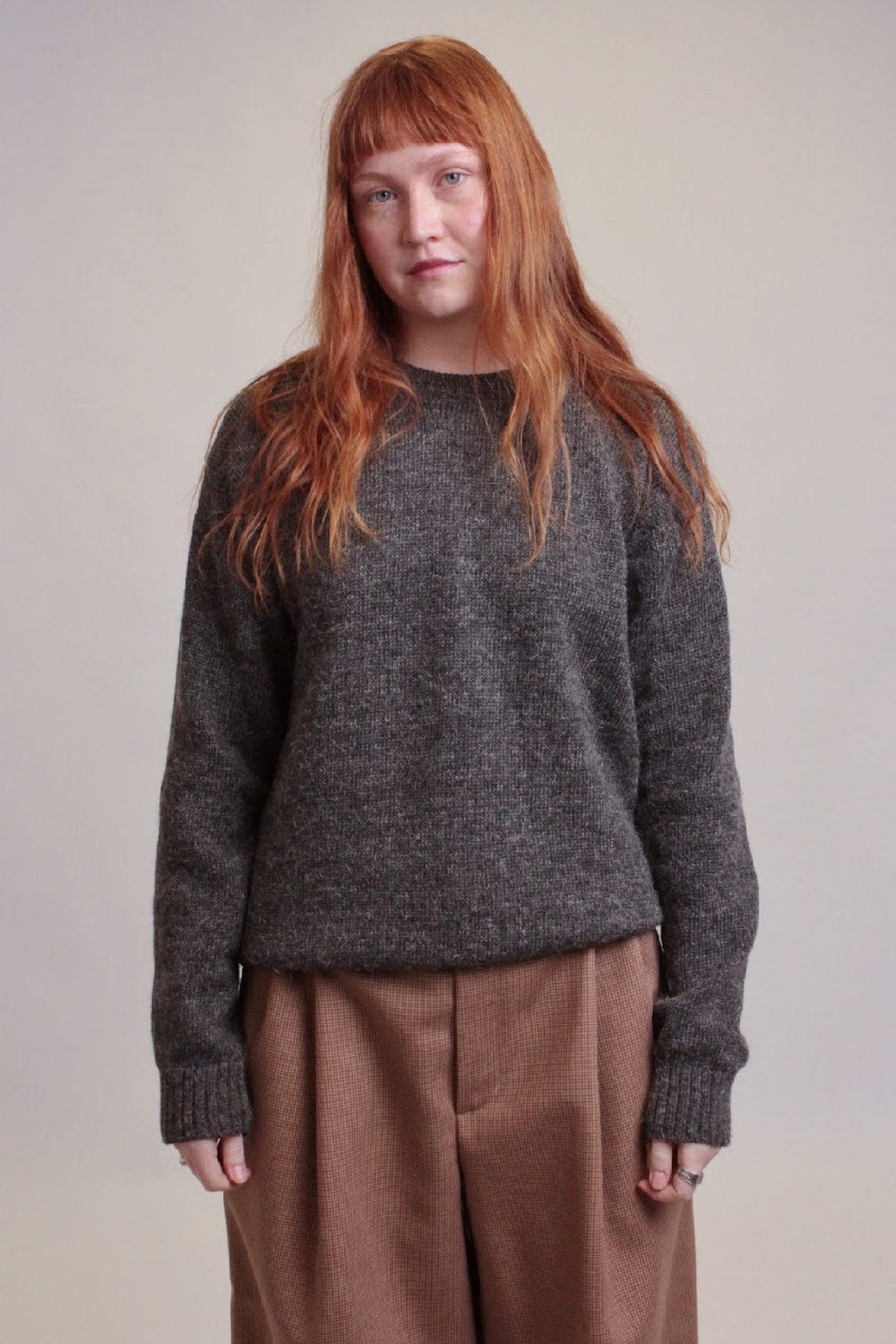Свитер из шерсти темно-серый