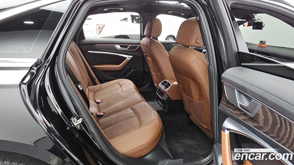 Audi A6 (C8) 40 TDI Premium (03.2020)