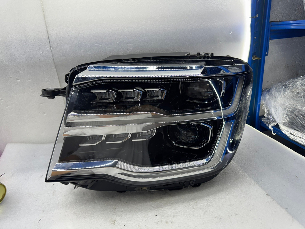 Фара LED левая/правая Volkswagen Teramont (2023-2024) оригинал
