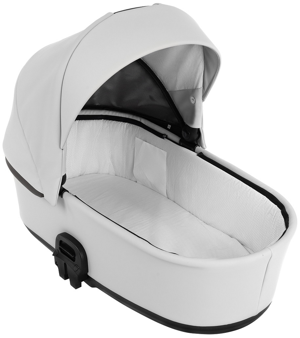 Детская коляска Roan Esso Кожа 3 в 1 с автокреслом Pituso Baesa Pro Black ESSK/215/1 White/Black/руч.Тем.коричневый
