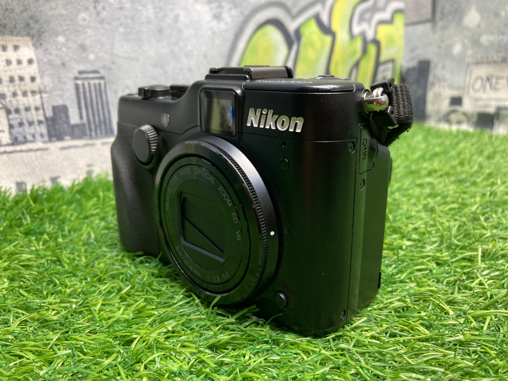 Nikon Coolpix P7100
