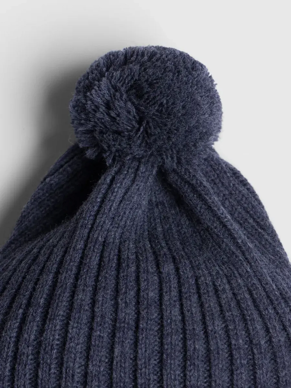 Шапка детская осенняя со снудом