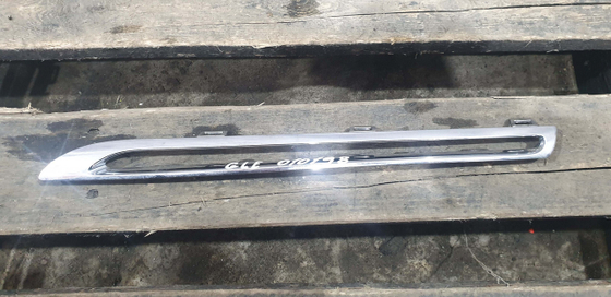 Молдинг решетки радиатора левый верхний Mercedes GLC (X253) 15-19 Б/У Оригинал A2538880185