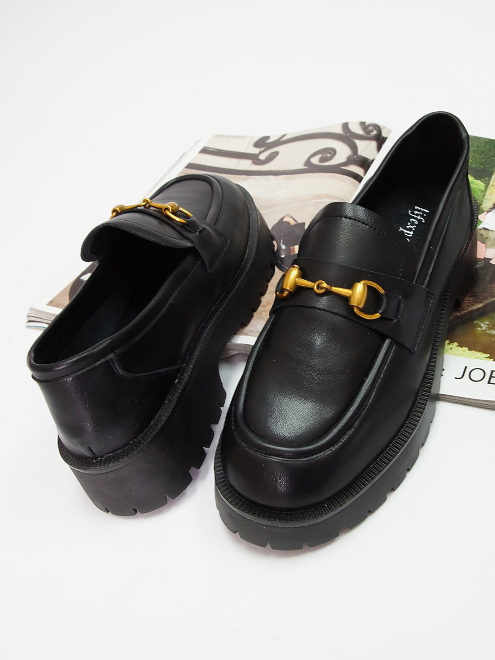 Лоферы женские демисезонные