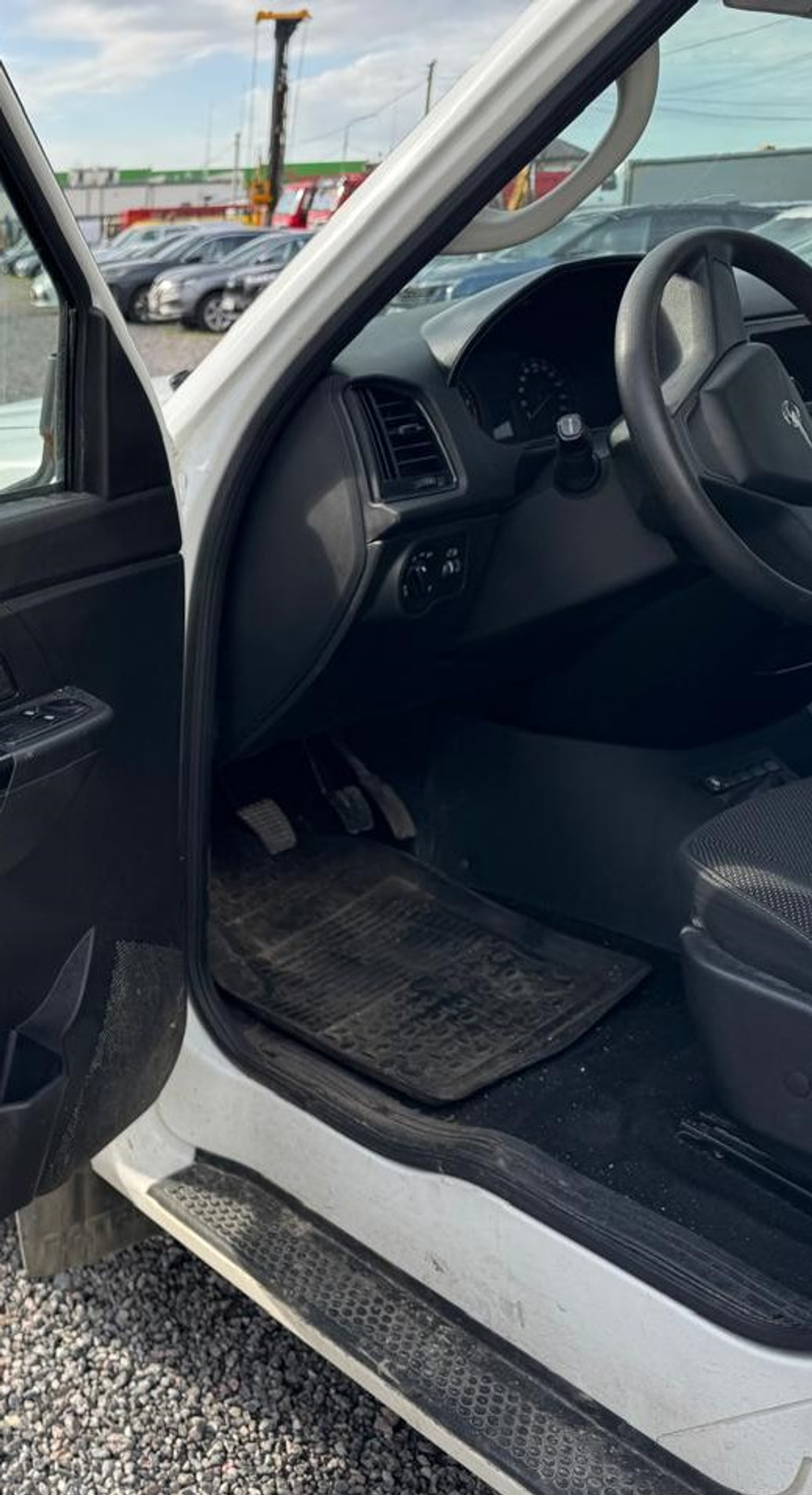 UAZ Profi 236031-911-04 (Рефрижератор, Бензин/Газ, 2,7 л, 150 л.с.)