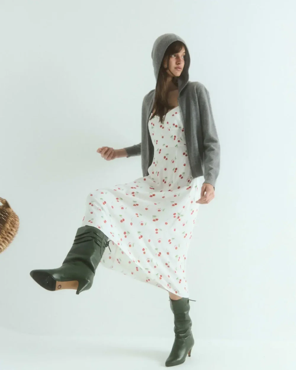 Зипка Фирменная, Серая