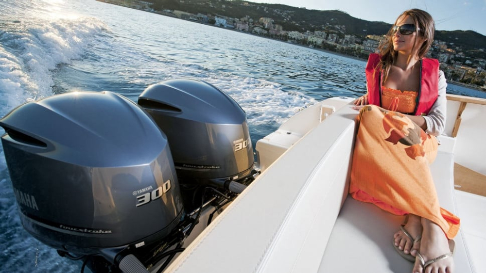 4х-тактный лодочный мотор YAMAHA F300BETU