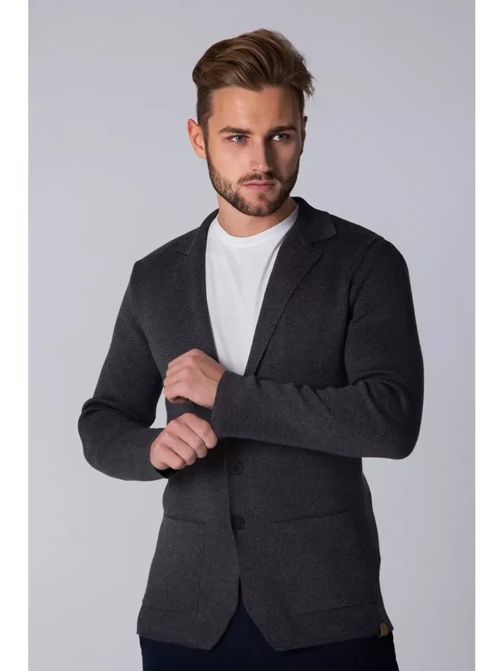 Пиджак вязаный