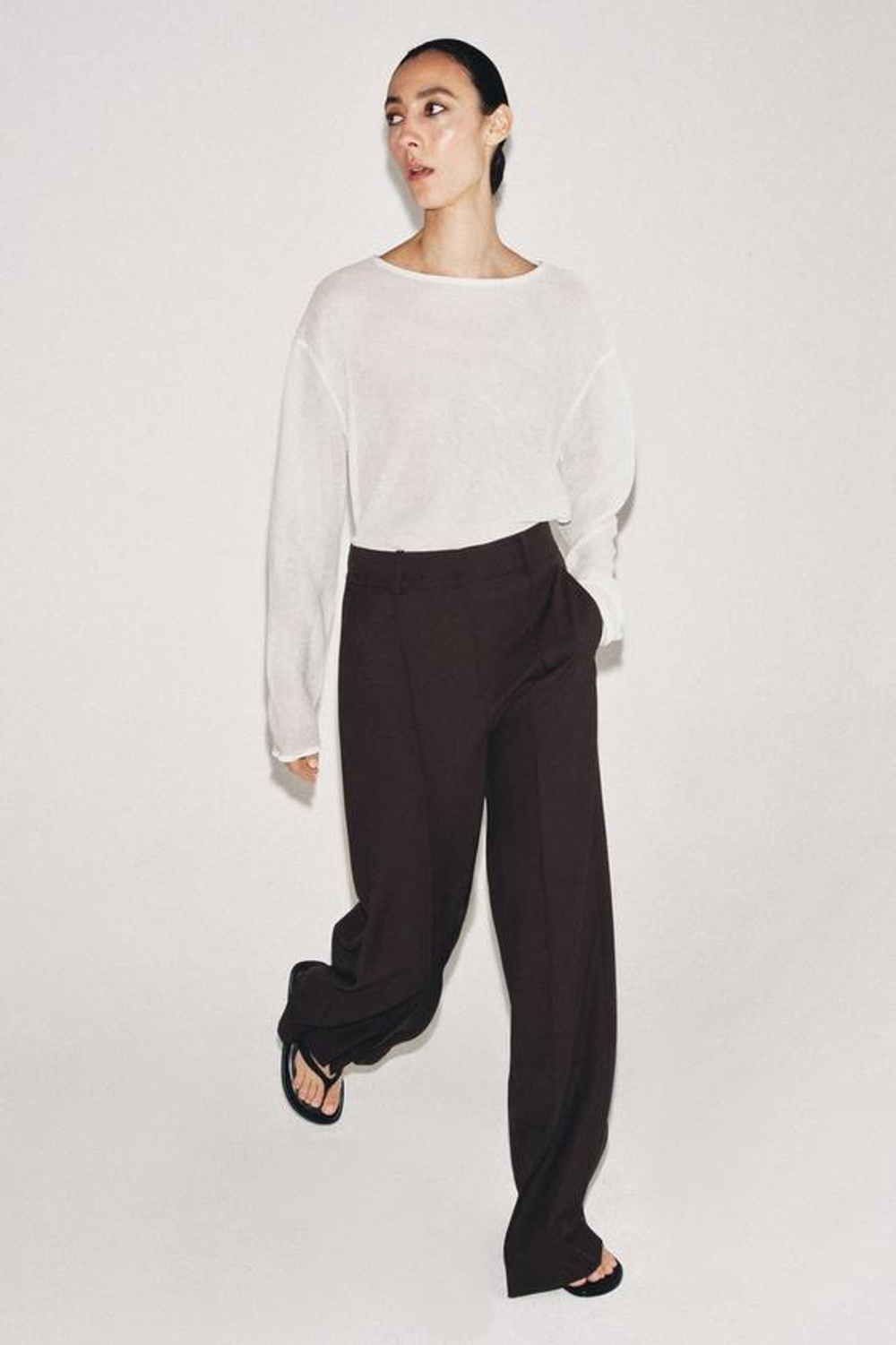 Брюки с широкими брючинами в стиле минимализм от ZW COLLECTION - ZARA