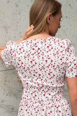 Платье с розочками из вискозы