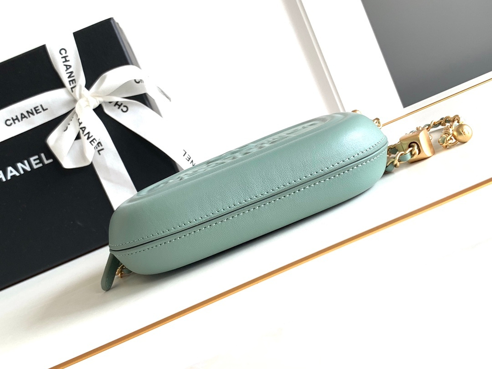 Chanel Bag 18 cm