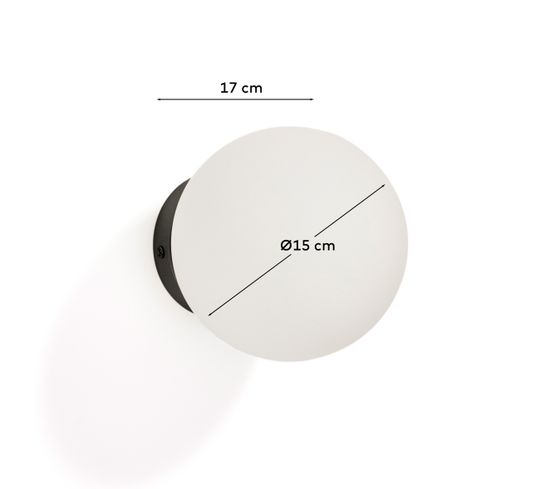 Настенный светильник Brisia из черного металла со стеклянным шаром Ø15 см