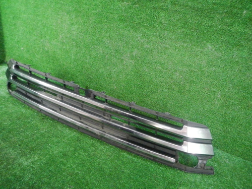 Решетка переднего бампера Toyota Highlander 3 U50 (2016-2019)