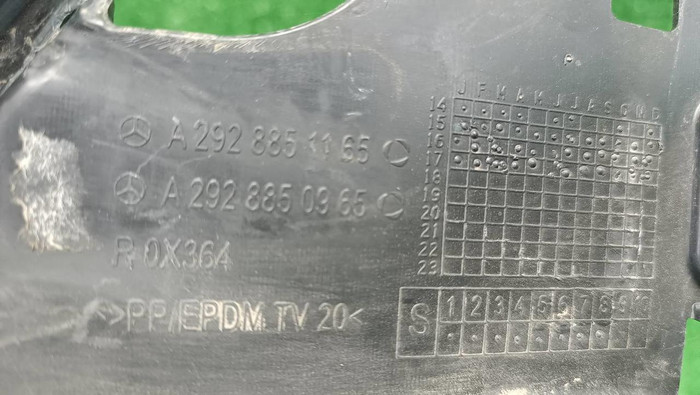 Кронштейн переднего бампера Mercedes GLE C292 (2015-2019)