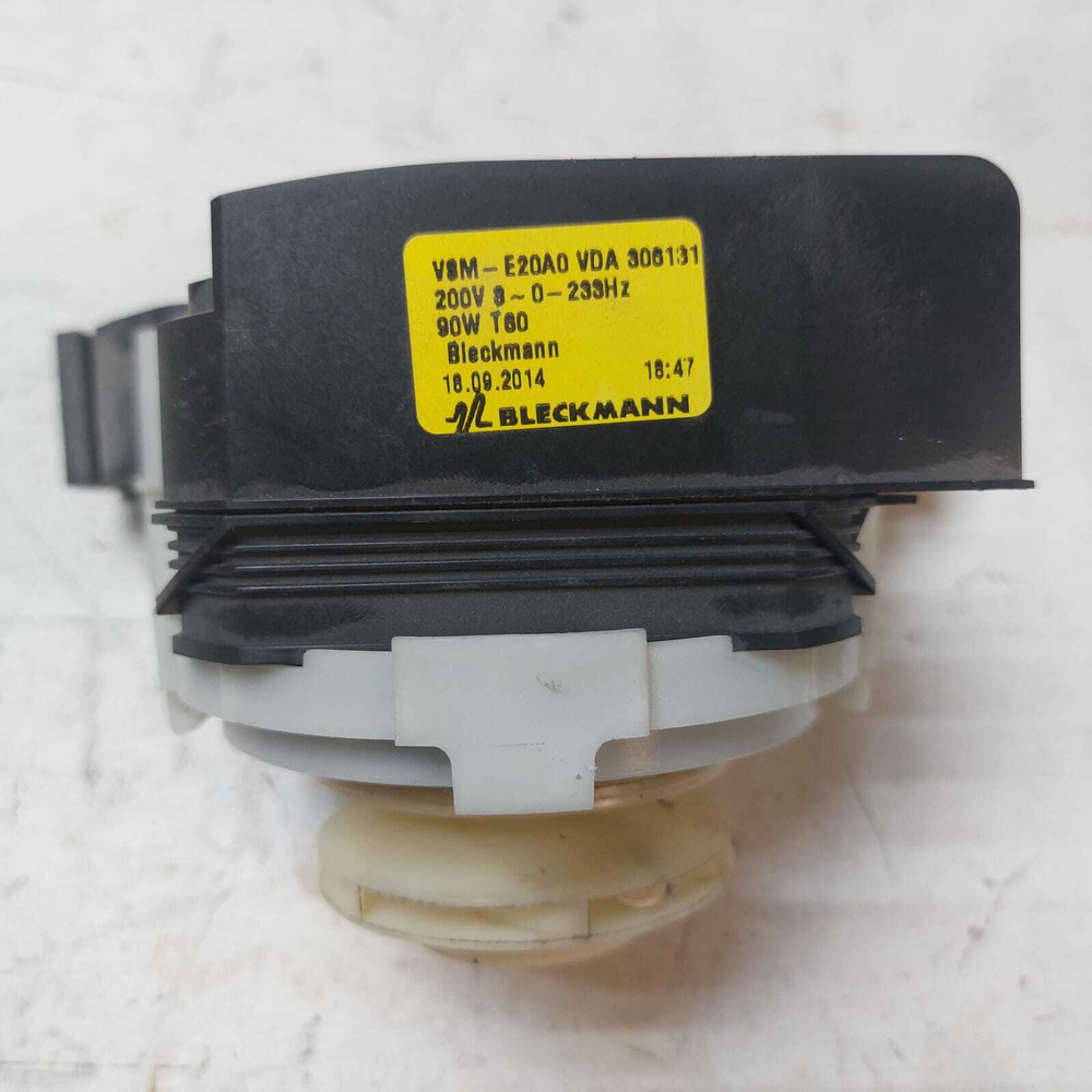 2 Циркуляционный насос для посудомоечных машин Electrolux 140002239014 б/у